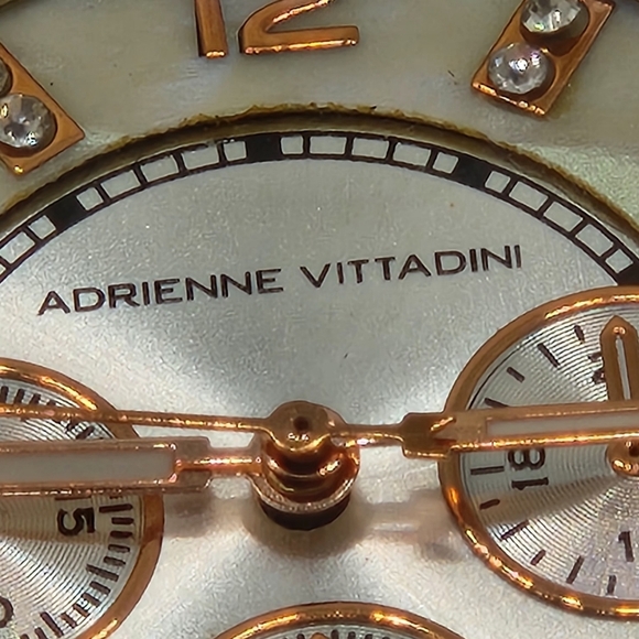 ADRIENNE VITTADINI ROSE GOLD CHRONOGRAPH CRYSTAL ACCENT WOMENS WATCH - Picture 3 of 9